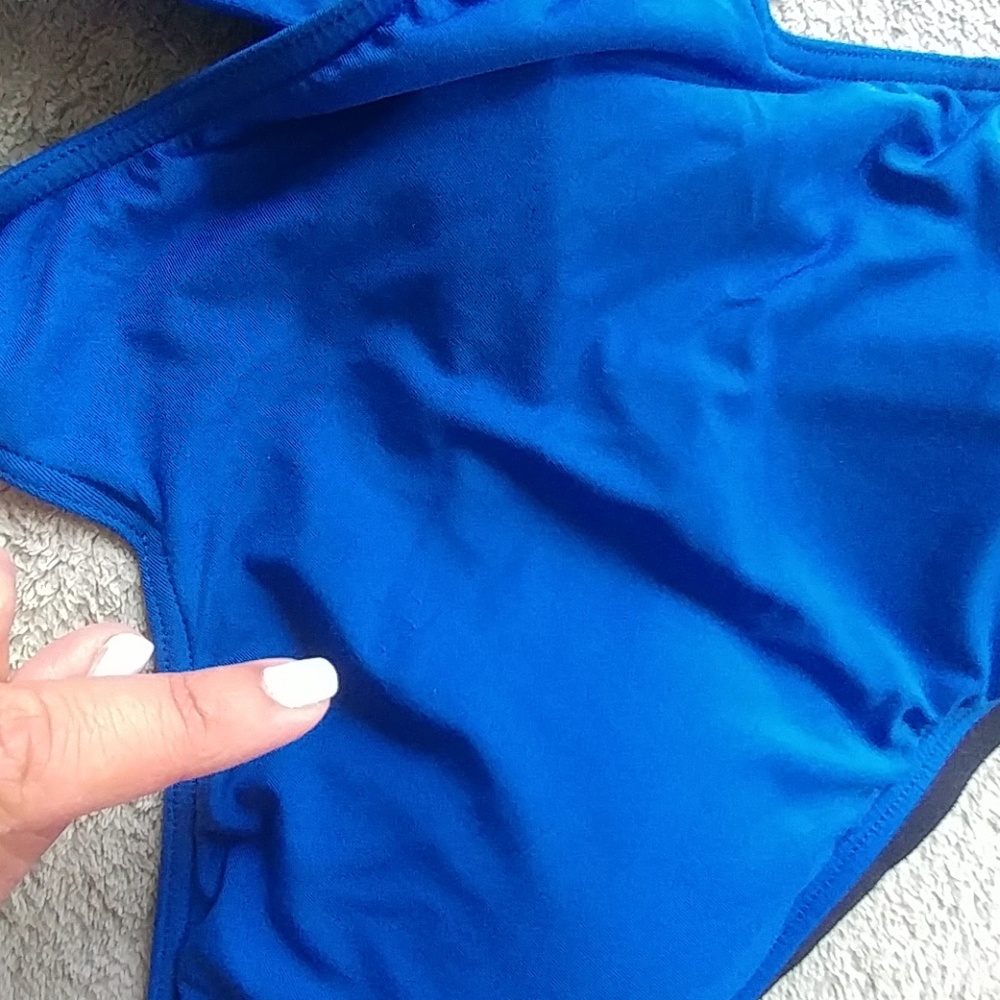 SOLD ‼️Kenneth Cole bikini - Picture 4 of 8